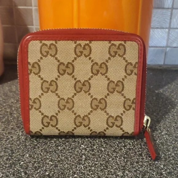Gucci Monogram Zip-around Wallet - Picture 2 of 13